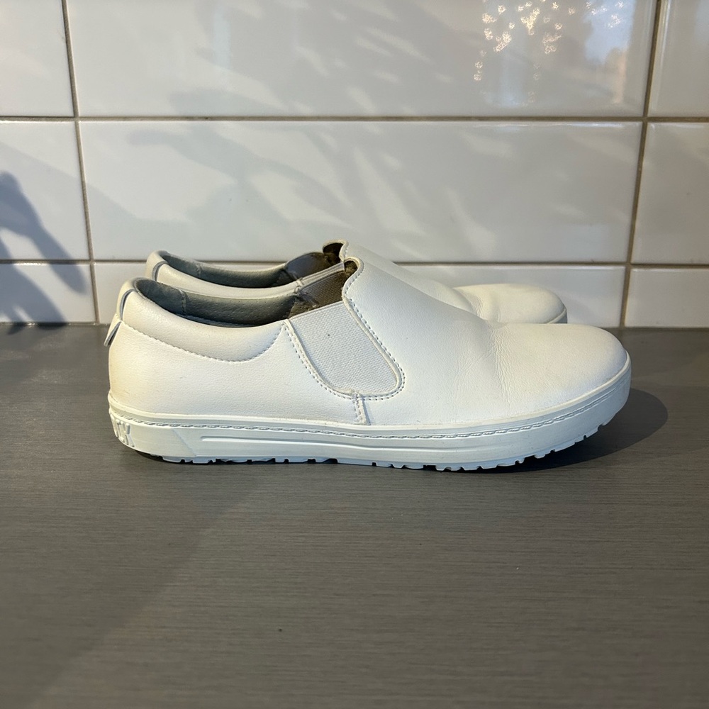 Birkenstock Women's Slip-On Flats in White - Picture 4 of 6